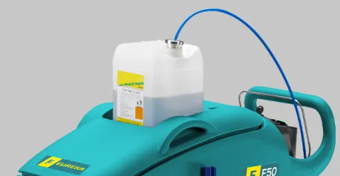 DOSEMATIC-SYSTEM

Mit dem innovativen DoseMatic-System (Reinigungsmittel-Dosiersystem) von Eureka ist es möglich, den Reinigungsmittelverbrauch auf die Hälfte zu reduzieren. Menge und Art des Reinigungsmittels können während des Maschinenbetriebs individuell eingestellt werden.